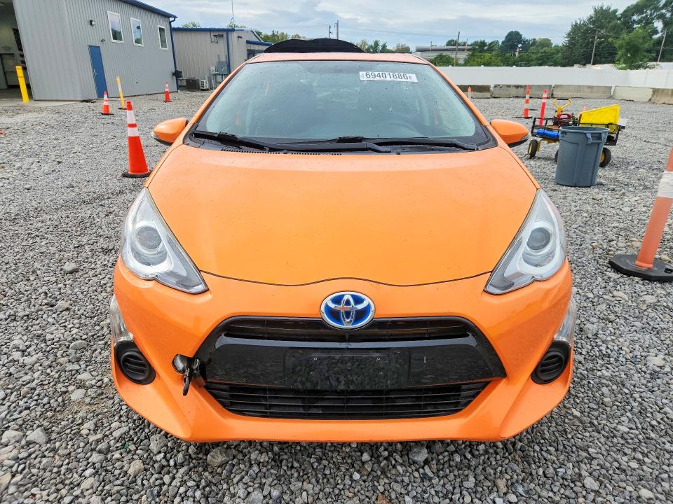 Продажа на аукционе авто 2015 Toyota Prius C, vin: JTDKDTB33F1090608, номер лота: 69401886