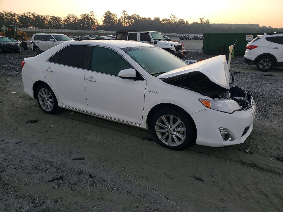 69175086 :رقم المزاد ، 4T1BD1FK1CU042827 vin ، 2012 Toyota Camry Hybrid مزاد بيع
