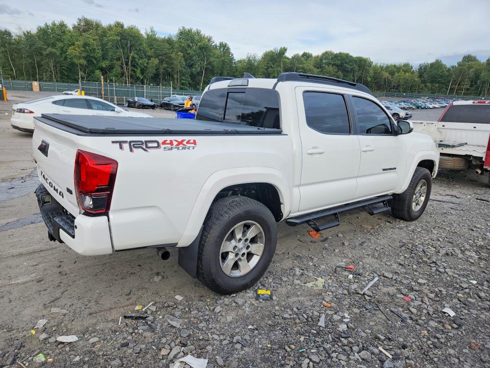 68071096 :رقم المزاد ، 3TMCZ5AN0HM093833 vin ، 2017 Toyota Tacoma مزاد بيع
