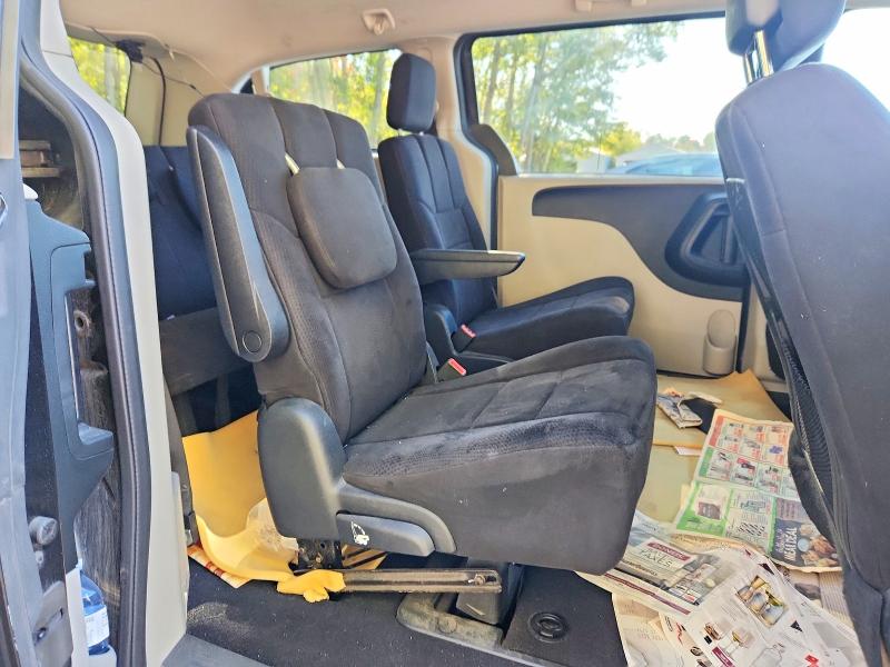 69591486 :رقم المزاد ، 2D4RN4DG6BR690582 vin ، 2011 Dodge Grand Caravan مزاد بيع