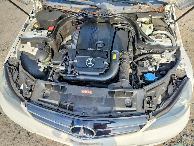 Продажа на аукционе авто 2014 Mercedes-benz C, vin: WDDGJ4HB5EG306947, номер лота: 65966576