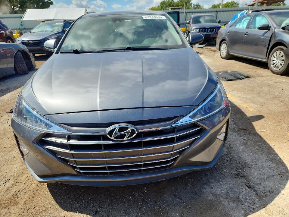 Продажа на аукционе авто 2019 Hyundai Elantra, vin: 5NPD84LFXKH425412, номер лота: 69933946