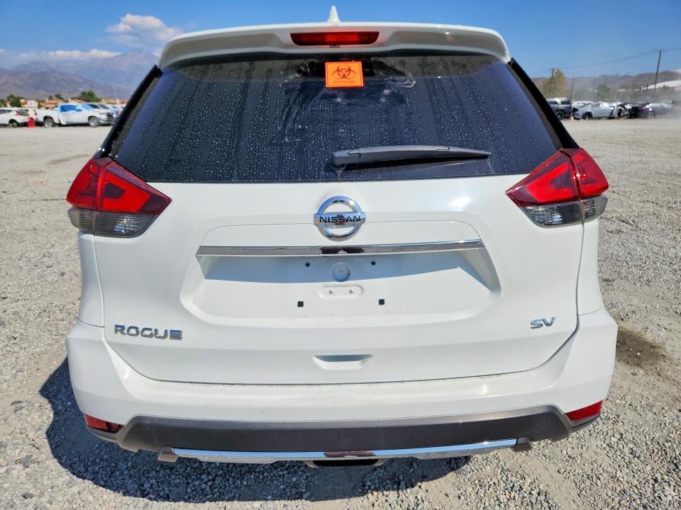 70140356 :رقم المزاد ، KNMAT2MT3JP538373 vin ، 2018 Nissan Rogue مزاد بيع