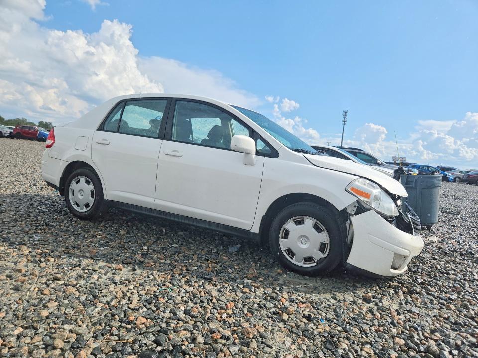 68732106 :رقم المزاد ، 3N1BC1AP4BL465908 vin ، 2011 Nissan Versa مزاد بيع