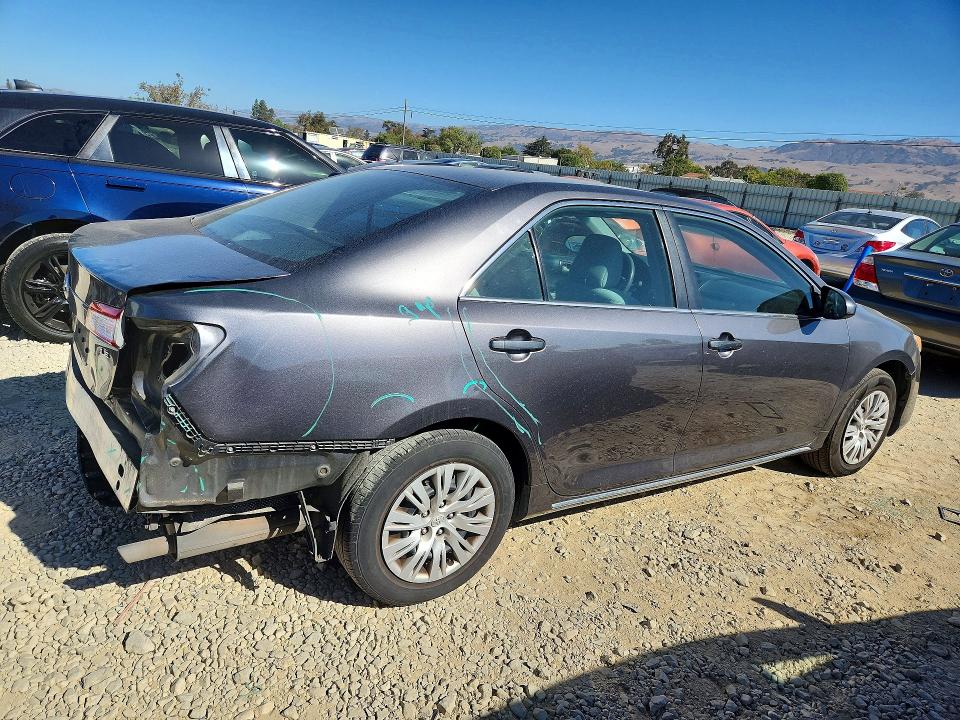 2014 Toyota Camry მანქანა იყიდება აუქციონზე, vin: 4T4BF1FK1ER377914, აუქციონის ნომერი: 71080176