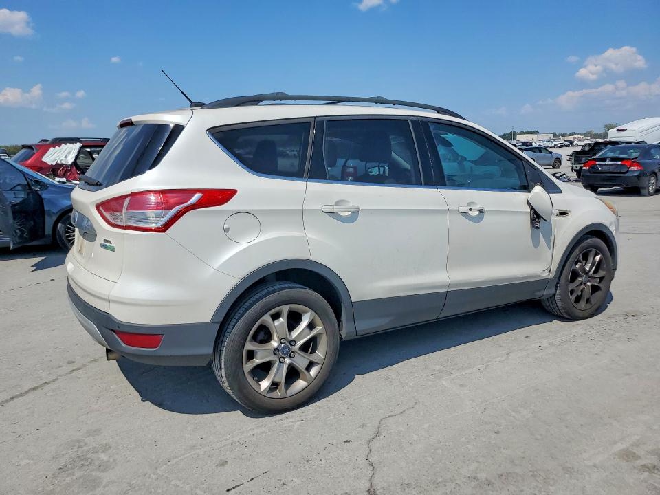 67483236 :رقم المزاد ، 1FMCU0HX5DUB76152 vin ، 2013 Ford Escape مزاد بيع