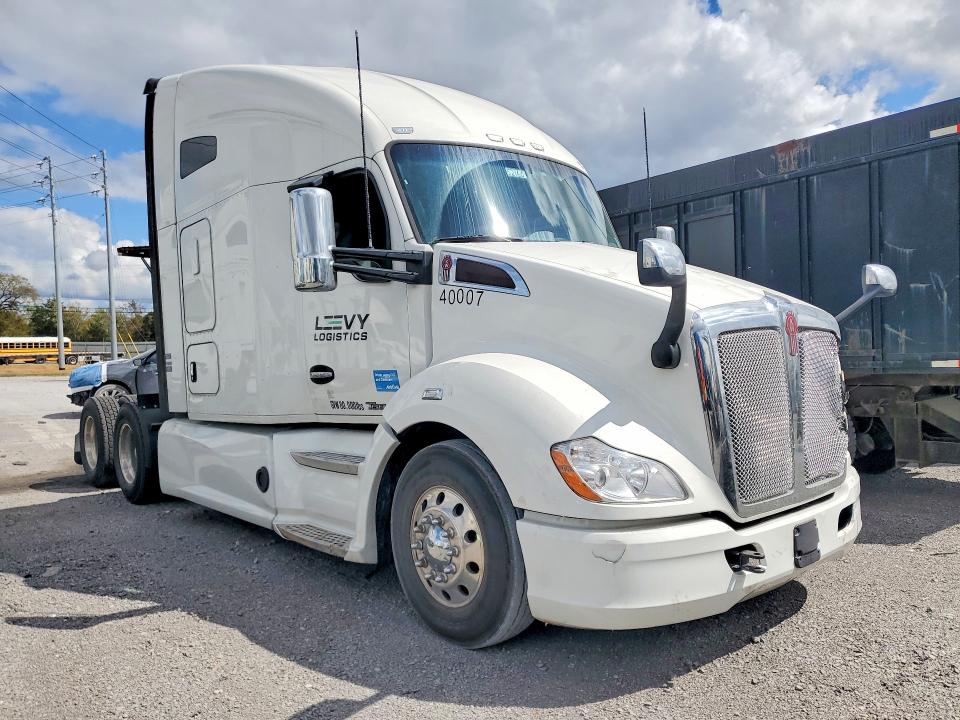 Продажа на аукционе авто 2021 Kenworth Construction, vin: 1XKYDP9X2MJ439415, номер лота: 70295666