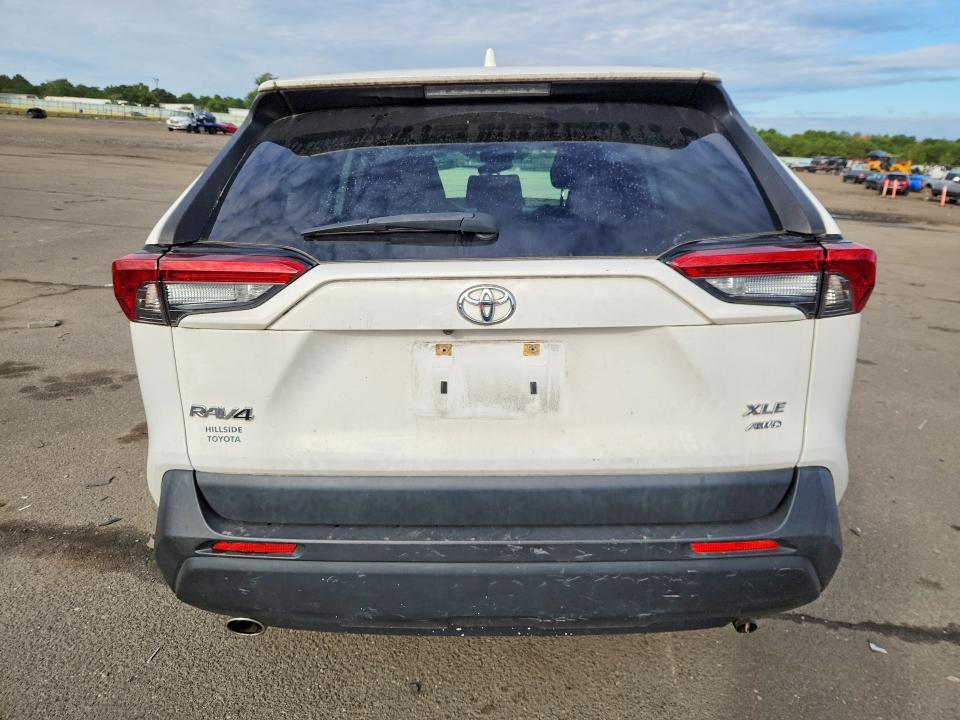 Продаж на аукціоні авто 2019 Toyota Rav4, vin: JTMP1RFV1KD046838, номер лоту: 69010526