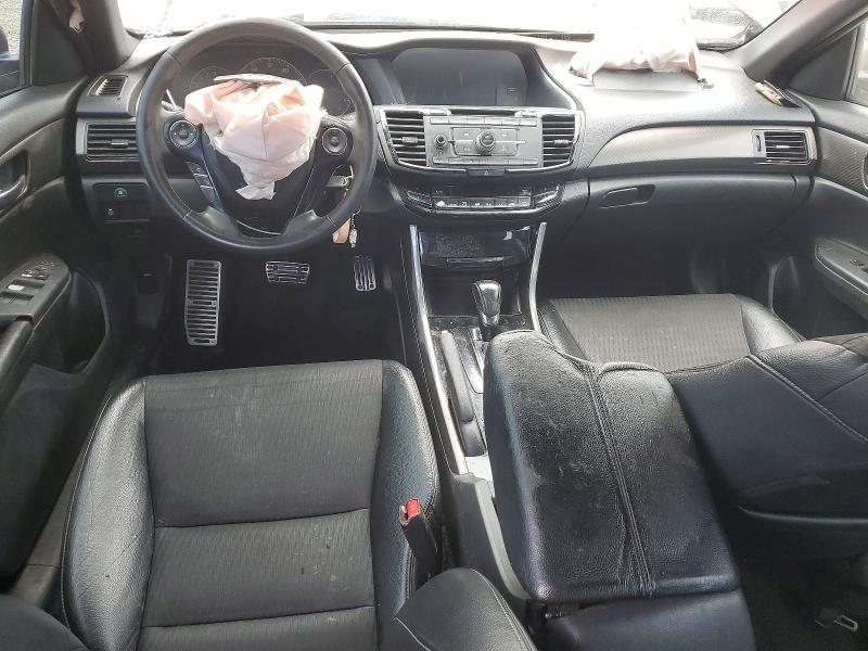 67477996 :رقم المزاد ، 1HGCR2F58HA220138 vin ، 2017 Honda Accord مزاد بيع