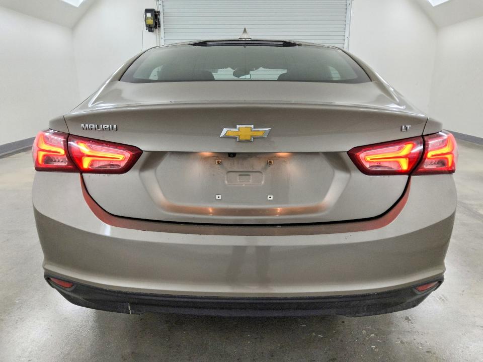 68888466 :رقم المزاد ، 1G1ZD5ST0NF116425 vin ، 2022 Chevrolet Malibu مزاد بيع