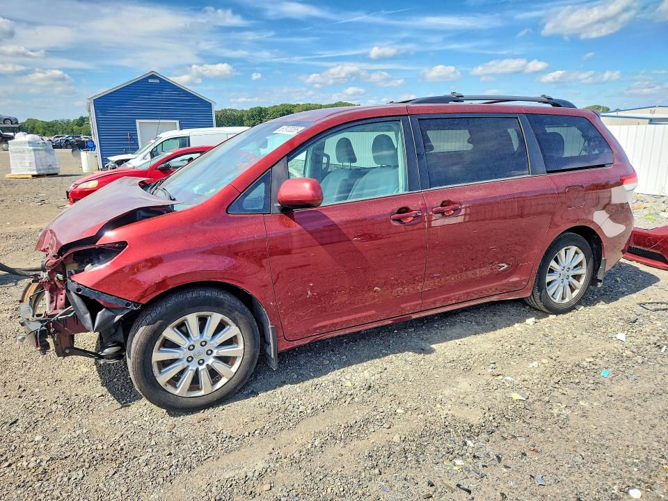 Aukcja sprzedaży 2013 Toyota Sienna, vin: 5TDJK3DC0DS067589, numer aukcji: 67970086