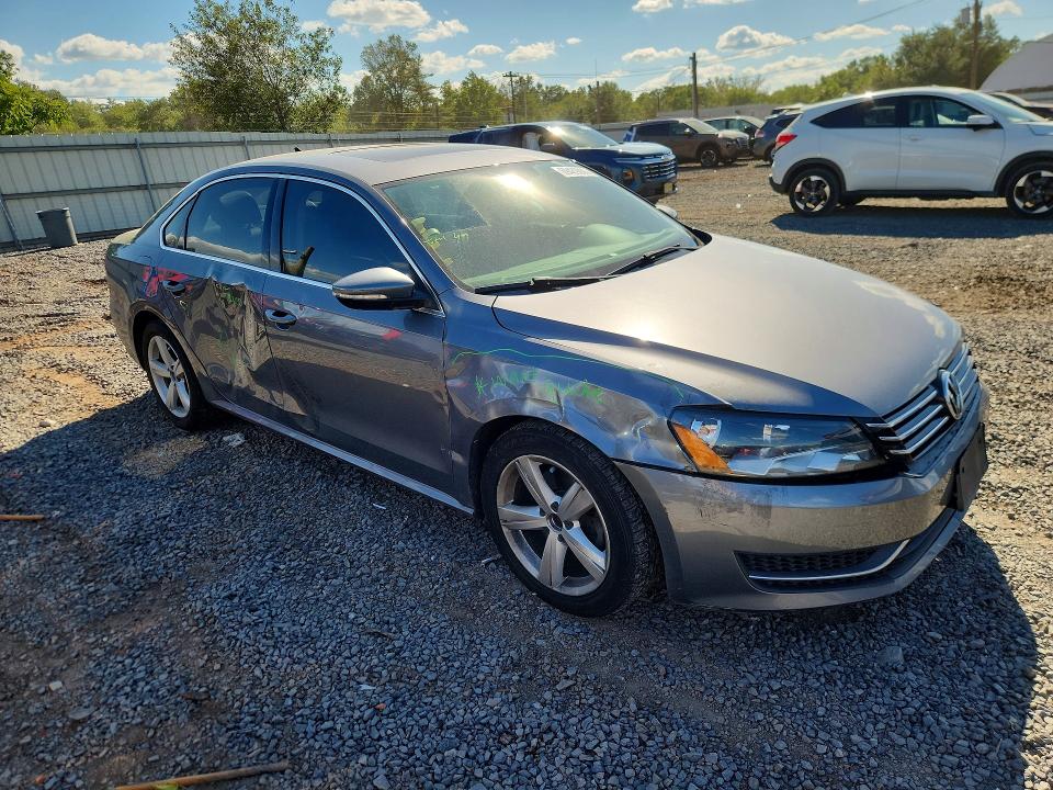 2012 Volkswagen Passat მანქანა იყიდება აუქციონზე, vin: 1VWBP7A33CC063065, აუქციონის ნომერი: 69489886