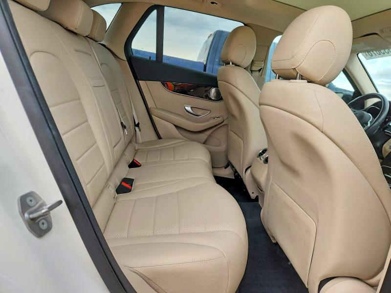 68335676 :رقم المزاد ، W1N0G8EBXMV270181 vin ، 2021 Mercedes-benz Glc مزاد بيع