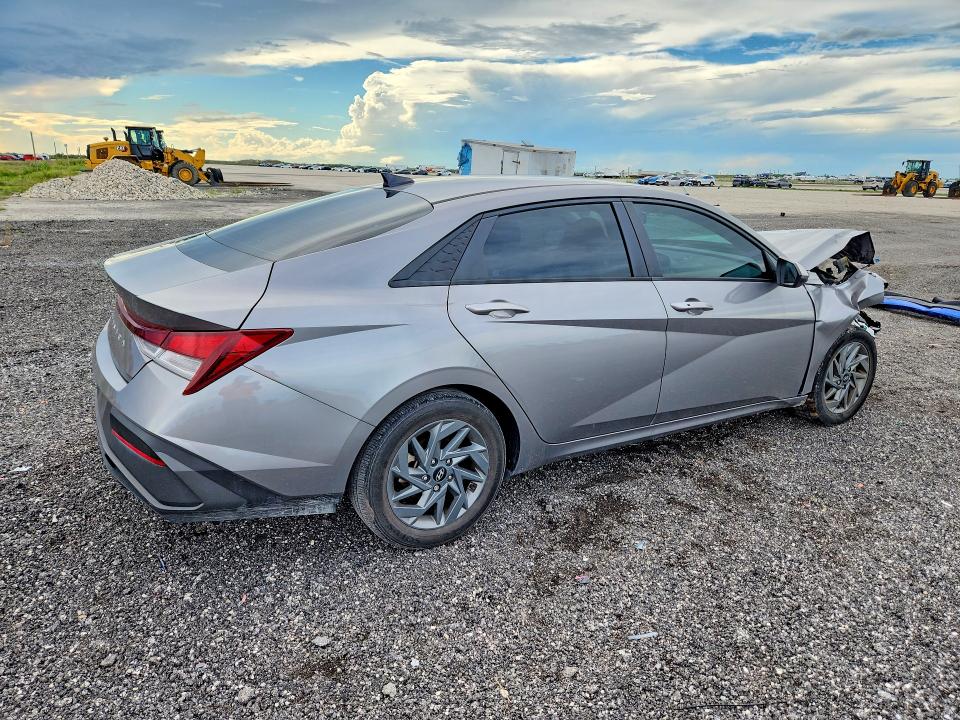 Продаж на аукціоні авто 2024 Hyundai Elantra, vin: KMHLM4DG5RU758191, номер лоту: 69695046