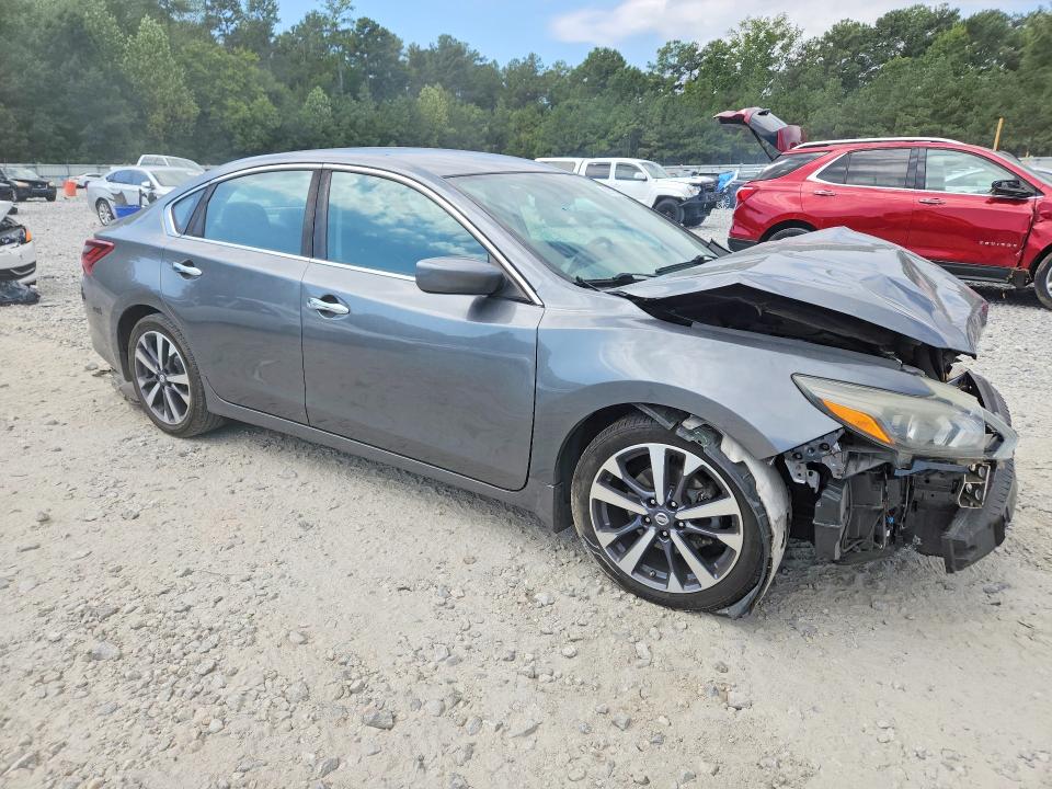 Продажа на аукционе авто 2017 Nissan Altima, vin: 1N4AL3AP4HN357369, номер лота: 69575696