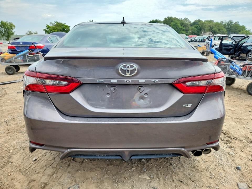 2021 Toyota Camry მანქანა იყიდება აუქციონზე, vin: 4T1G11AK8MU576334, აუქციონის ნომერი: 67563316