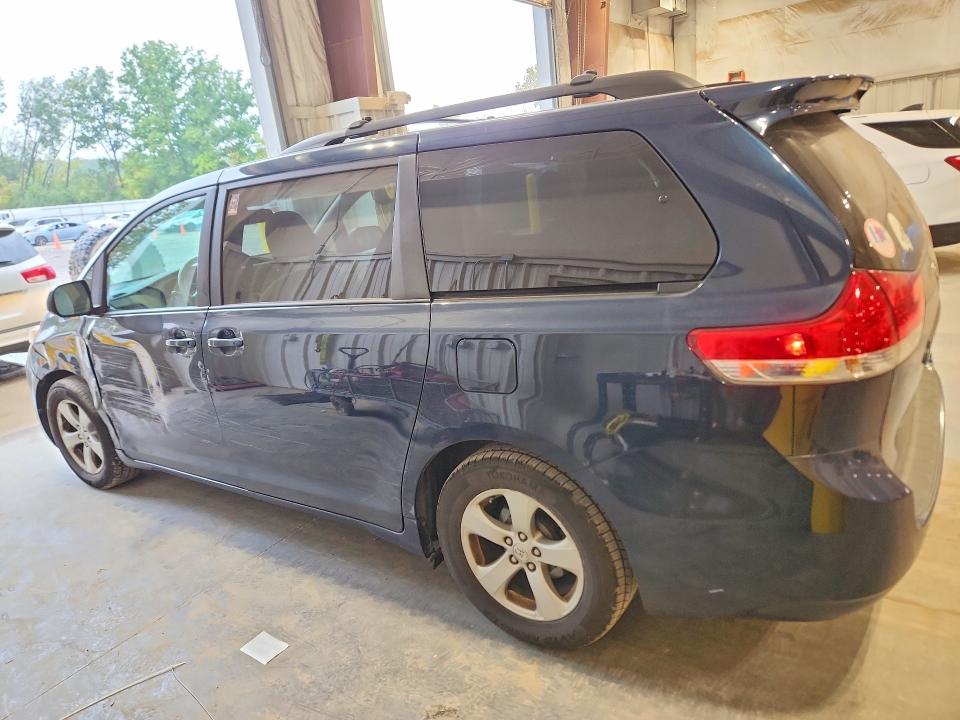 2012 Toyota Sienna მანქანა იყიდება აუქციონზე, vin: 5TDKK3DC7CS208905, აუქციონის ნომერი: 70601026