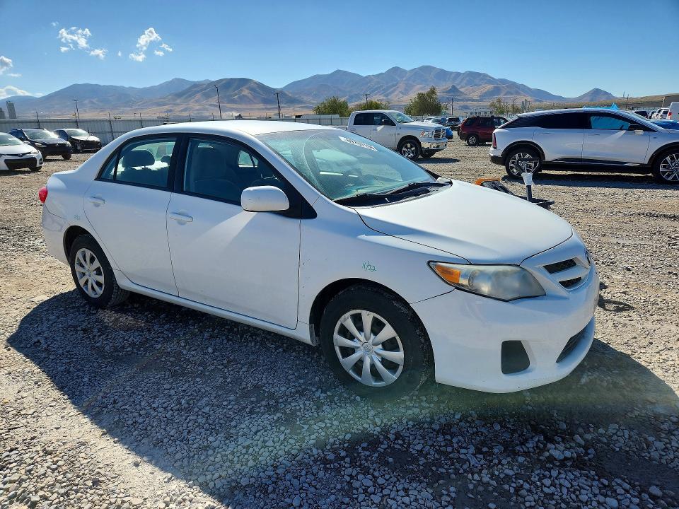 69763166 :رقم المزاد ، 2T1BU4EE4BC633022 vin ، 2011 Toyota Corolla مزاد بيع
