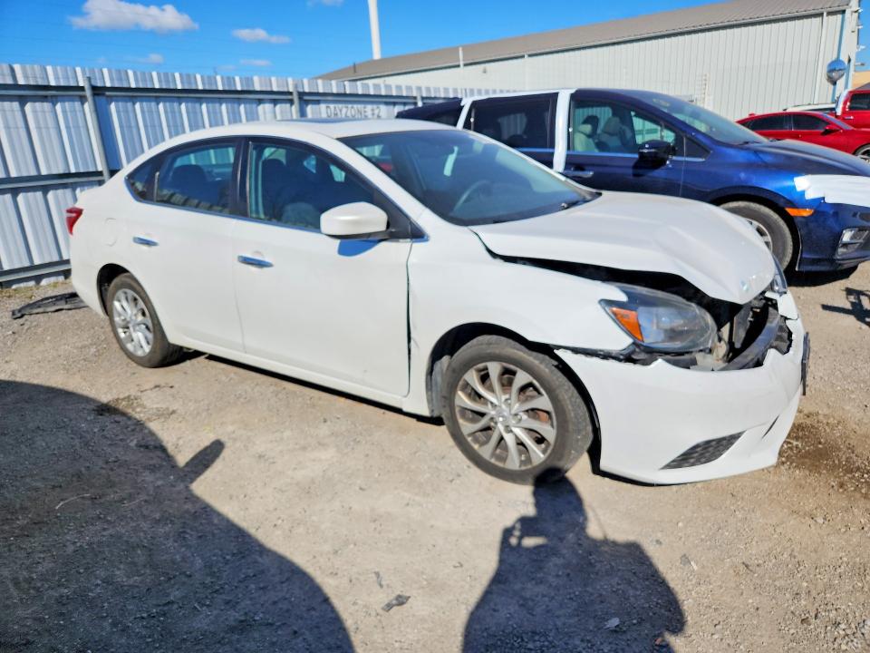 69874096 :رقم المزاد ، 3N1AB7AP5HY326061 vin ، 2017 Nissan Sentra مزاد بيع