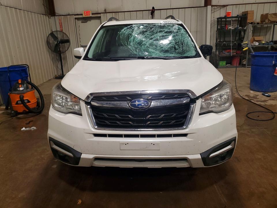 68202426 :رقم المزاد ، JF2SJAGC3JH473553 vin ، 2018 Subaru Forester مزاد بيع