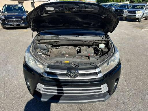 Продаж на аукціоні авто 2019 Toyota Highlander, vin: 5TDJZRFHXKS606062, номер лоту: 66165736