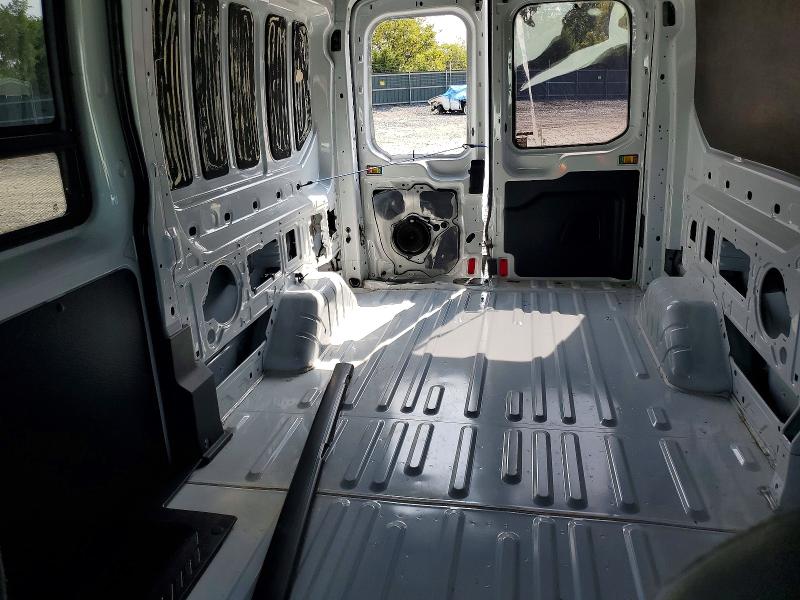 65901526 :رقم المزاد ، 1FTYE2CM3JKB40905 vin ، 2018 Ford Transit مزاد بيع