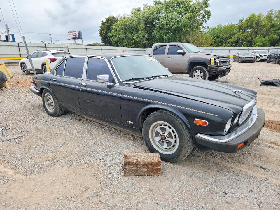70596846 :رقم المزاد ، SAJAV1340EC375565 vin ، 1984 Jaguar Xj6 مزاد بيع