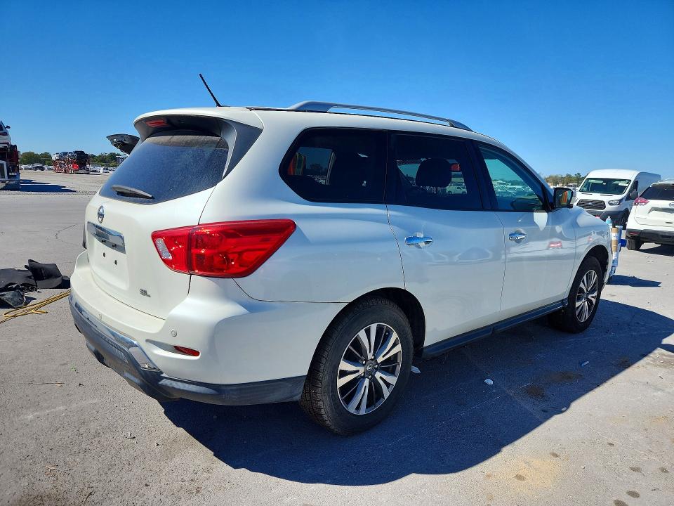 Продаж на аукціоні авто 2017 Nissan Pathfinder, vin: 5N1DR2MN1HC635257, номер лоту: 70900846