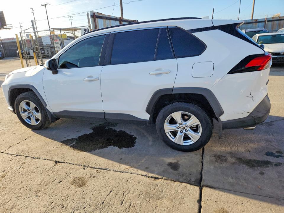 70823436 :رقم المزاد ، 2T3W1RFV8MC156272 vin ، 2021 Toyota Rav4 مزاد بيع