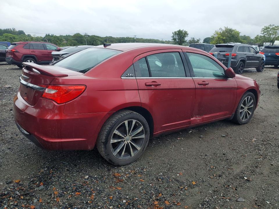 70175816 :رقم المزاد ، 1C3CCBHG0CN116912 vin ، 2012 Chrysler 200 مزاد بيع
