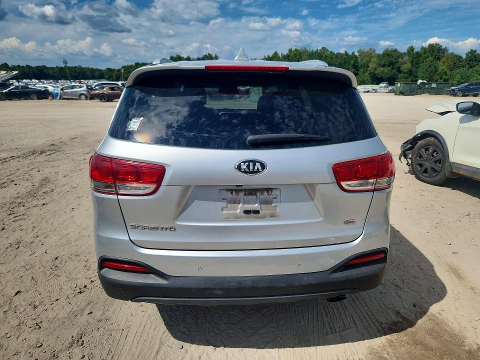 67694666 :رقم المزاد ، 5XYPGDA38HG267127 vin ، 2017 Kia Sorento مزاد بيع