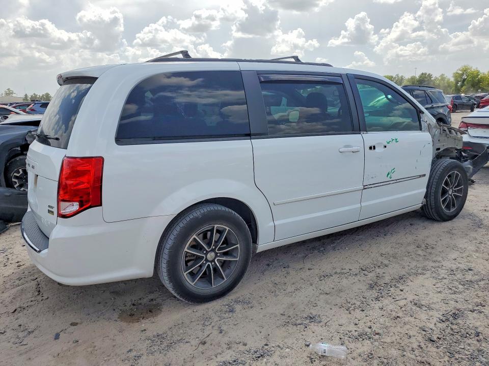 68995516 :رقم المزاد ، 2C4RDGEG3HR546190 vin ، 2017 Dodge Grand Caravan مزاد بيع
