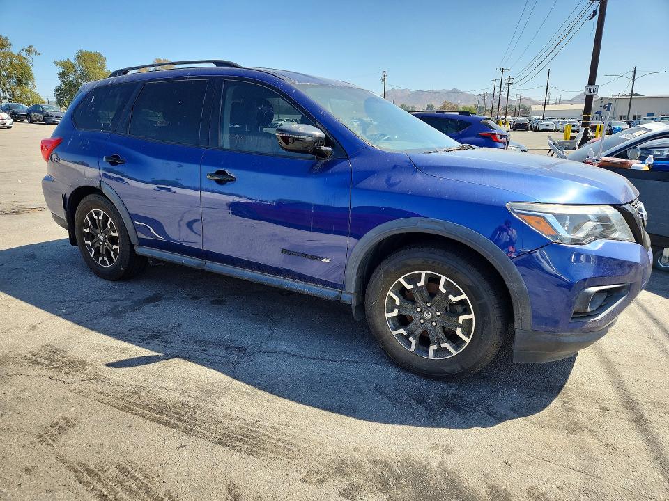 Продажа на аукционе авто 2019 Nissan Pathfinder, vin: 5N1DR2MN1KC650137, номер лота: 69554006