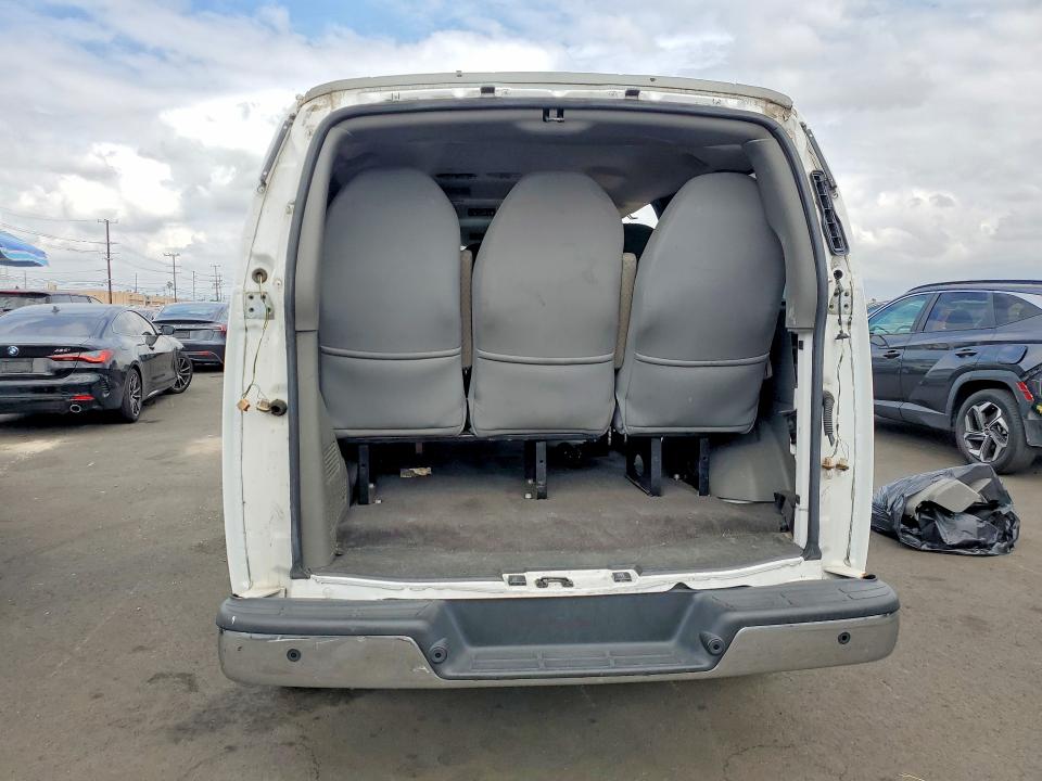 2015 Chevrolet Express G2500 მანქანა იყიდება აუქციონზე, vin: 1GBWGRFF3F1226692, აუქციონის ნომერი: 69806016