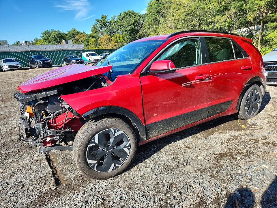 Auction sale of the 2023 Kia Niro, vin: KNDCR3L12P5026427, lot number: 69009166