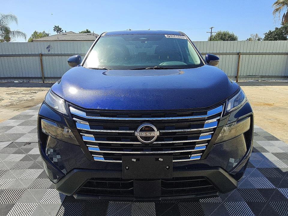 70358606 :رقم المزاد ، 5N1BT3BA8SC802459 vin ، 2025 Nissan Rogue مزاد بيع