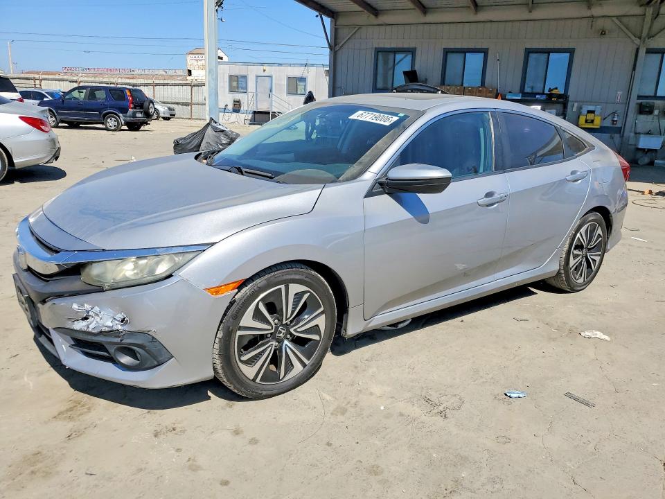 2016 Honda Civic მანქანა იყიდება აუქციონზე, vin: 2HGFC1F30GH644324, აუქციონის ნომერი: 67719006