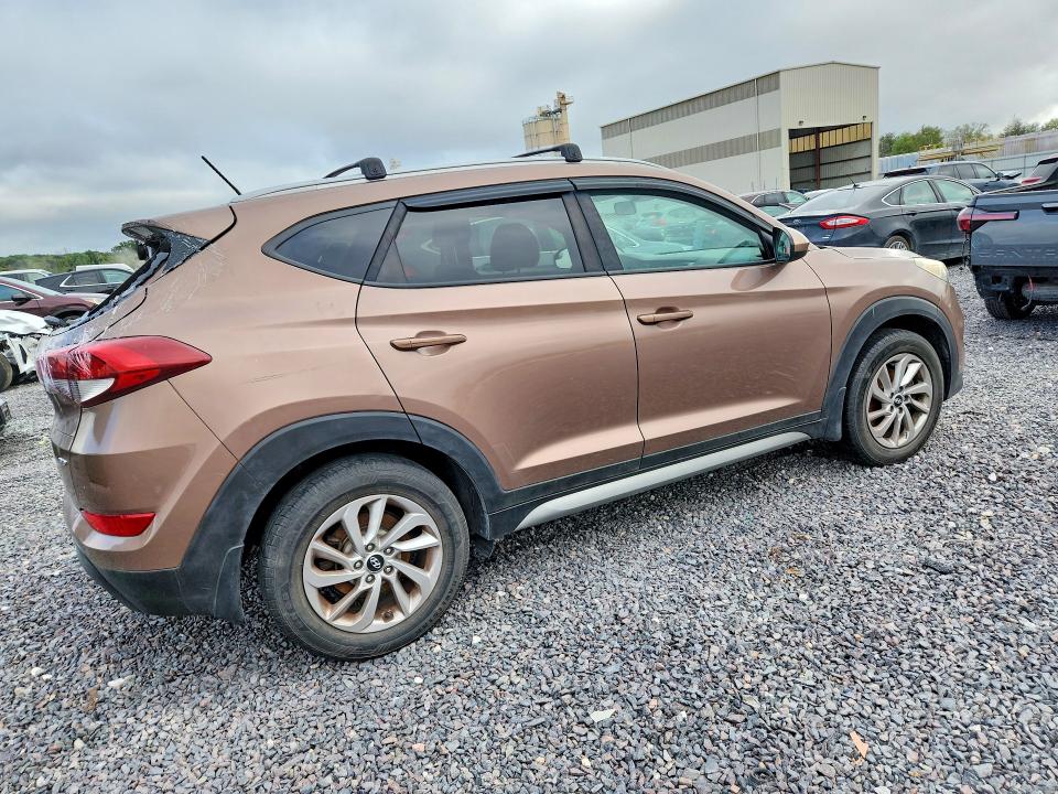 70171706 :رقم المزاد ، KM8J3CA47HU317160 vin ، 2017 Hyundai Tucson مزاد بيع