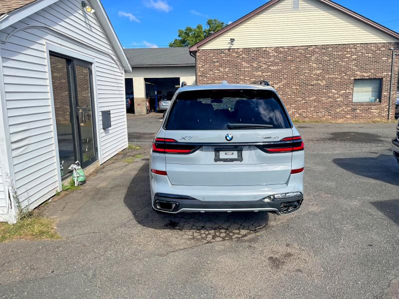 70070966 :رقم المزاد ، 5UX23EM05R9S83624 vin ، 2024 Bmw X7 مزاد بيع