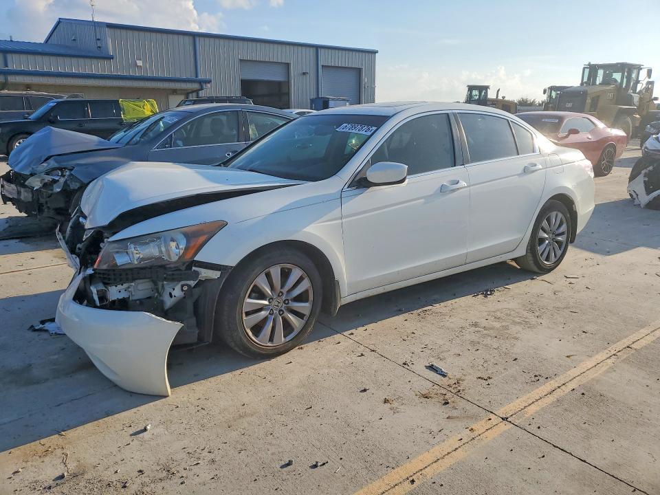 Продажа на аукционе авто 2011 Honda Accord, vin: 1HGCP2F80BA082912, номер лота: 67897876