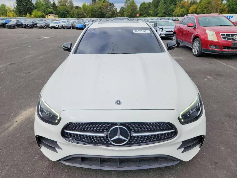 70191786 :رقم المزاد ، W1KZF8DB4MA932708 vin ، 2021 Mercedes-benz E مزاد بيع