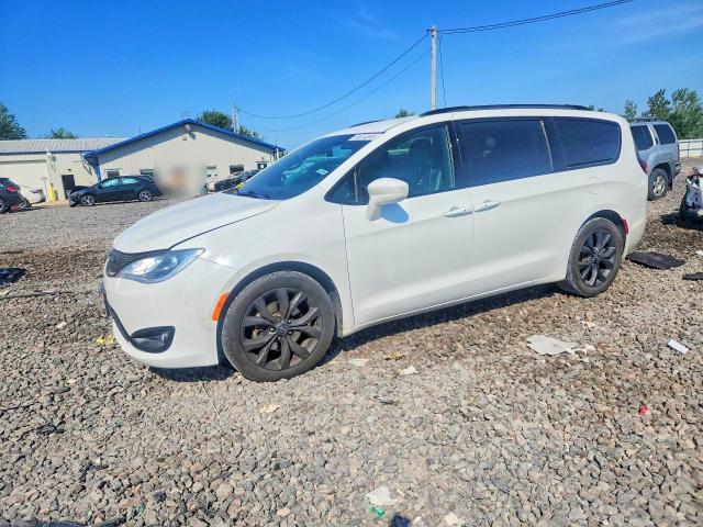66824596 :رقم المزاد ، 2C4RC1EG0KR742014 vin ، 2019 Chrysler Pacifica مزاد بيع