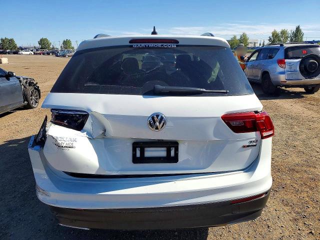 Продажа на аукционе авто 2018 Volkswagen Tiguan, vin: 3VV0B7AX3JM145676, номер лота: 69373586