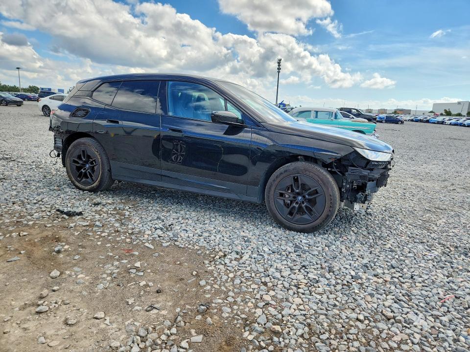 Продаж на аукціоні авто 2024 Bmw Ix, vin: WB523CF00RCN27424, номер лоту: 70670566