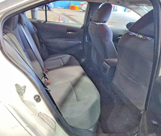 68296696 :رقم المزاد ، 5YFEPMAE8MP204821 vin ، 2021 Toyota Corolla مزاد بيع