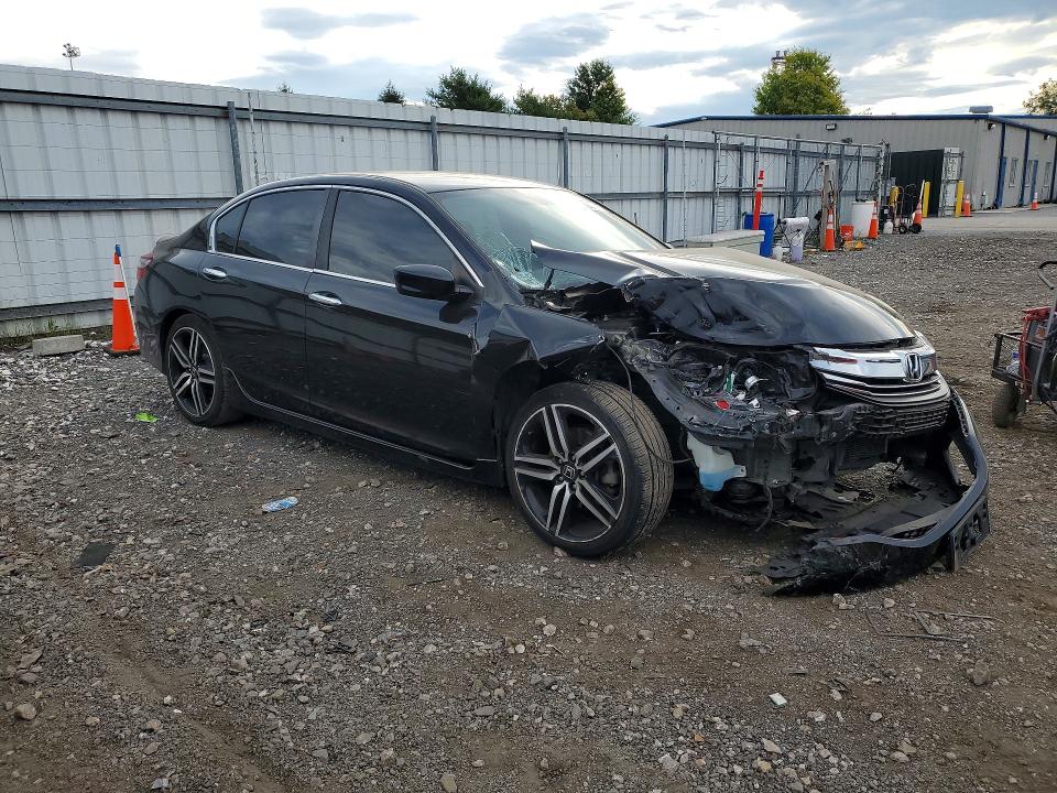 Продажа на аукционе авто 2017 Honda Accord, vin: 1HGCR2F50HA029538, номер лота: 67514526