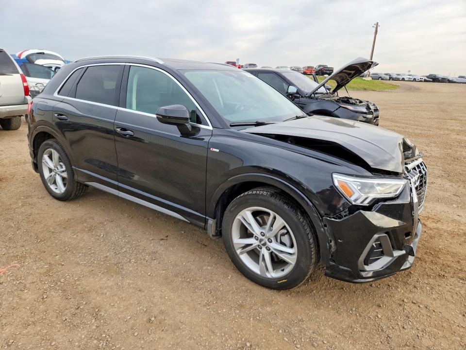 Продаж на аукціоні авто 2021 Audi Q3, vin: WA1EECF30M1004277, номер лоту: 70001796