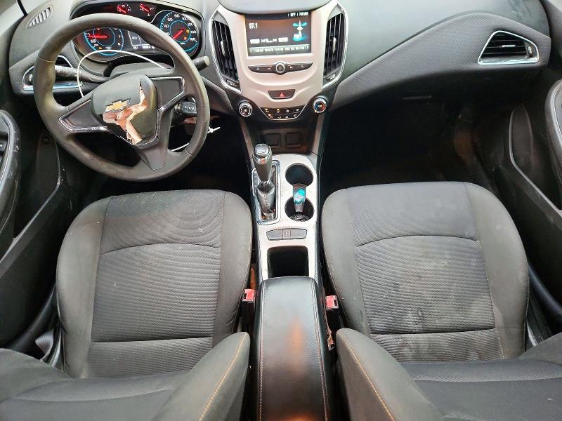 70613026 :رقم المزاد ، 1G1BC5SM6J7154842 vin ، 2018 Chevrolet Cruze مزاد بيع