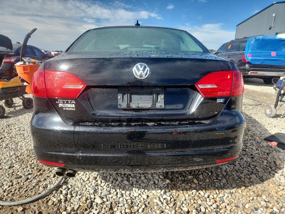 68814406 :رقم المزاد ، 3VWD17AJ3EM429844 vin ، 2014 Volkswagen Jetta مزاد بيع