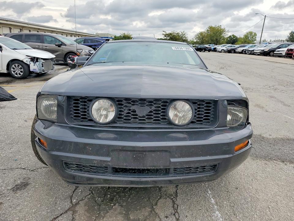 68561366 :رقم المزاد ، 1ZVHT80N975260069 vin ، 2007 Ford Mustang مزاد بيع